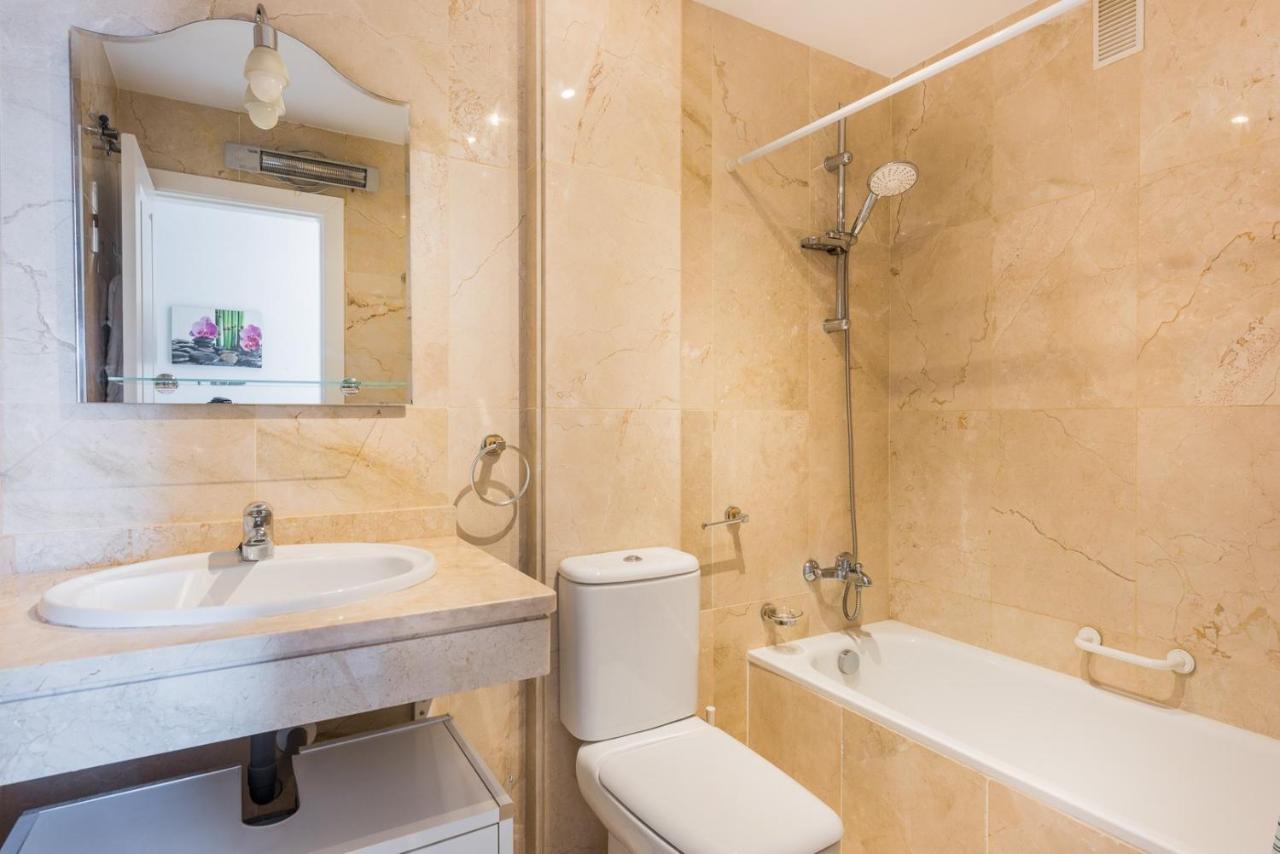 Wonderful Apartment 5 Minutes Flat Walk To The Centre Of La Cala De Mijas Exterior foto